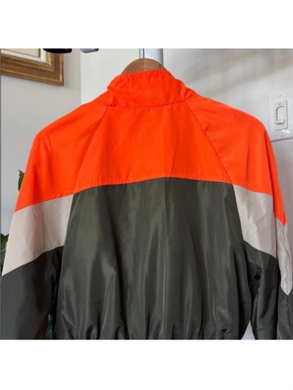 Women’s  Full zip Track Jacket Sz M Crop Short Lightweight Neon Colorblock Mock